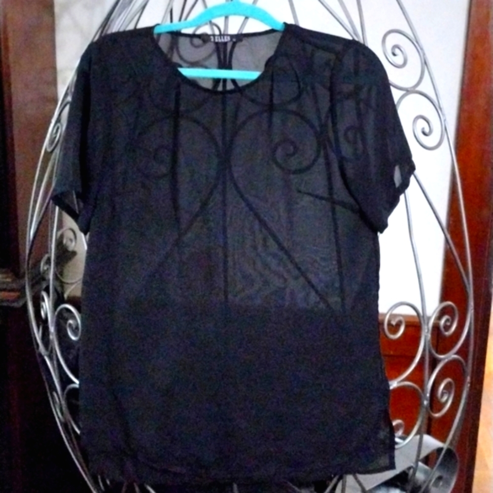 2 ELLES Women's Black Netted Top Size M